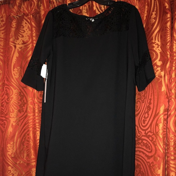 Dress - Picture 3 of 4